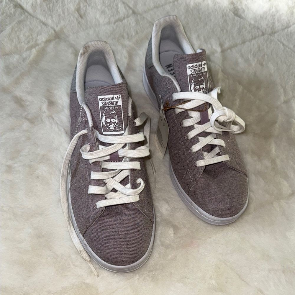 Adidas Stan Smith Men's Sneakers in Gray and White